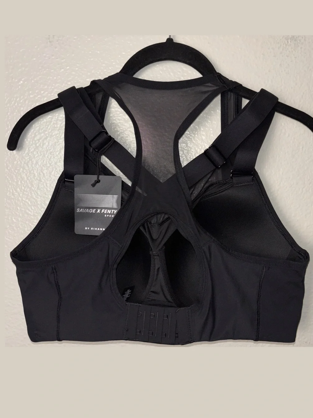 NWT Savage X Fenty Breakthru High-Impact Sports Bra Caviar Black women's 36D
